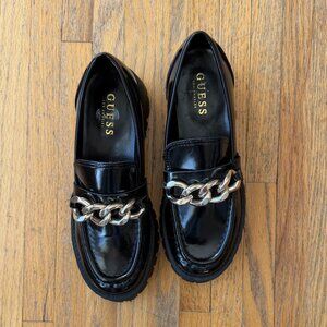 GUESS black and silver accent chain loafers with lug sole size 7.5